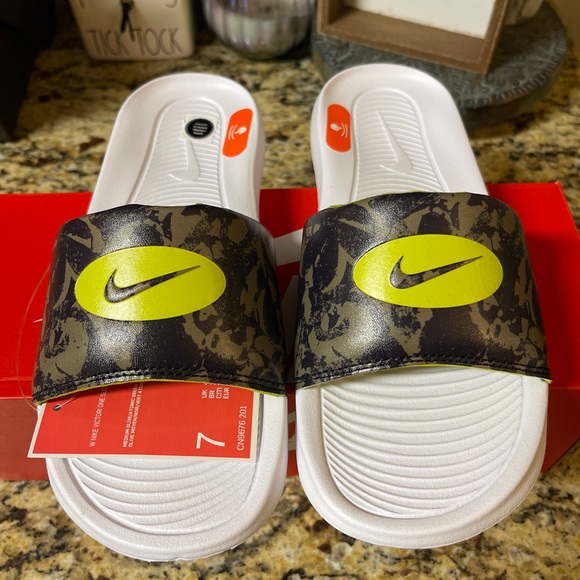 Nike Victori One Slide Print - Picture 2 of 6